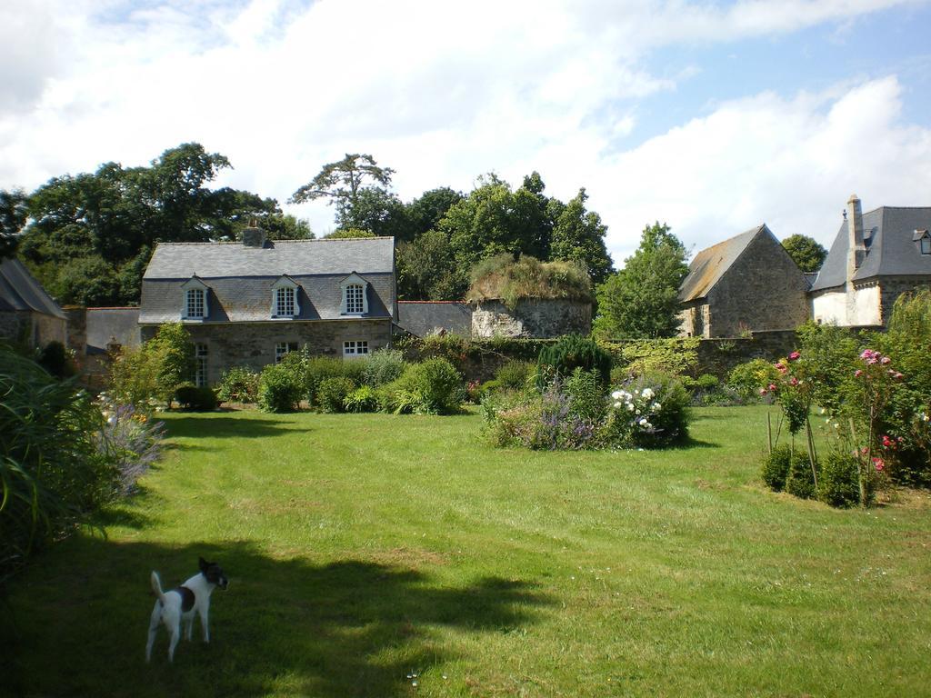 Gite Du Chateau De Bonabry Hillion Room photo
